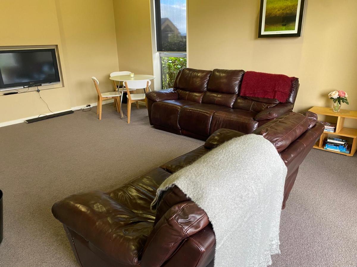 Luxury On Howden Te Anau Exterior photo